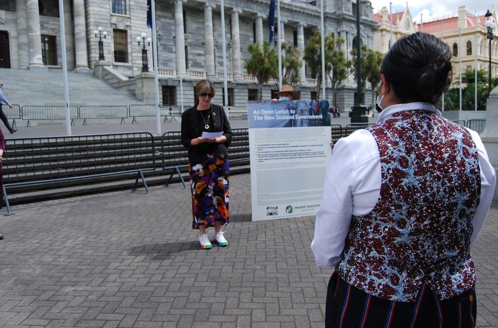 Health Coalition Aotearoa delivers giant letter to the Minister…